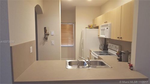 Foto del edificio - 5791 NW 116th Ave