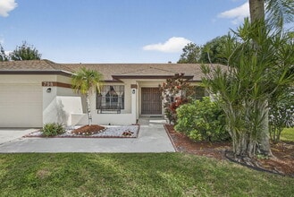 Building Photo - 798 Blueberry Dr