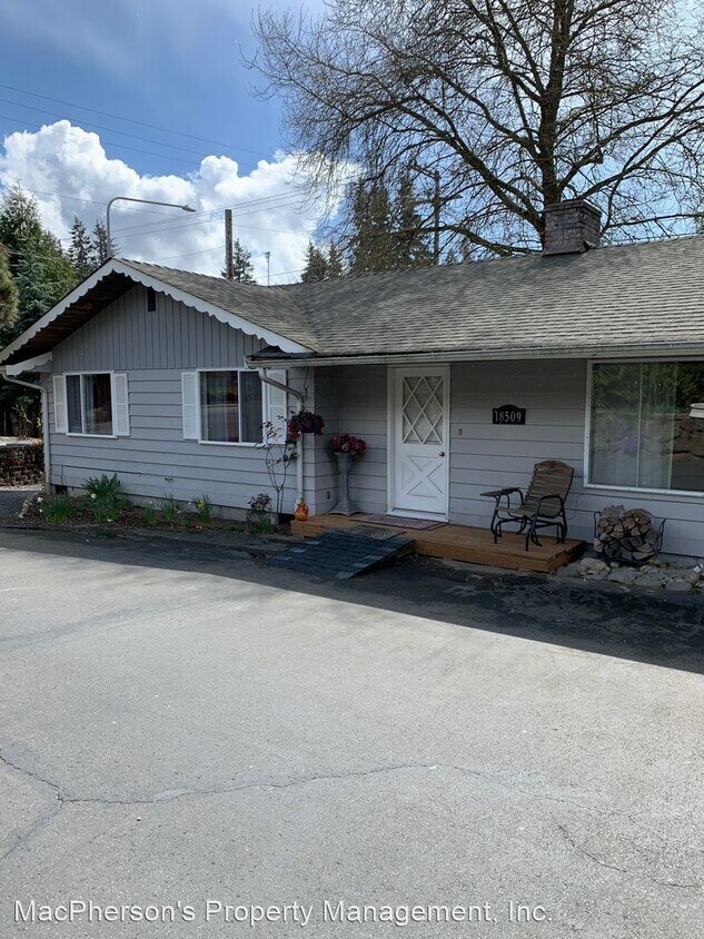 Primary Photo - 3 br, 1.5 bath House - 18509 1st Ave NE