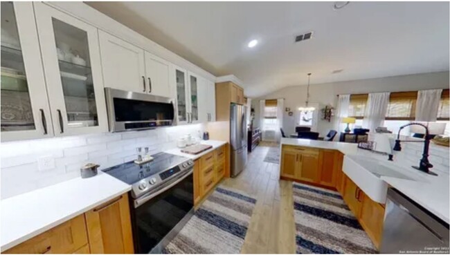 Building Photo - 409 Carrick Ct
