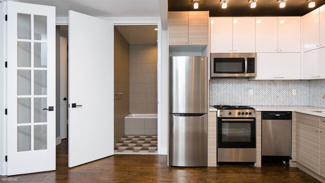 Foto del edificio - 1716 Summerfield St