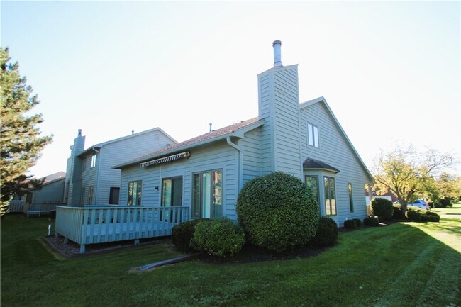 Building Photo - 2 Shanbrook Dr