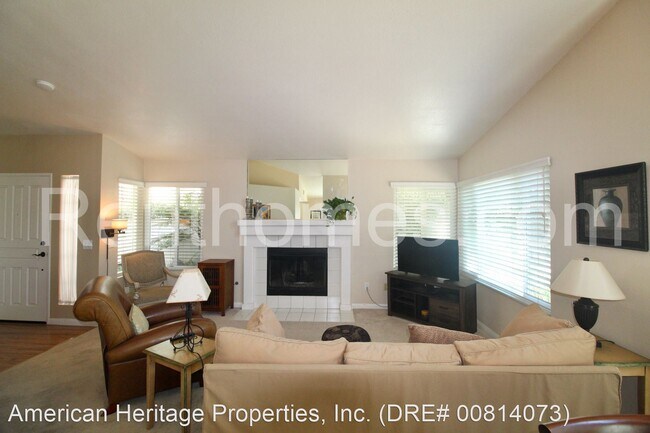 Foto del edificio - 3 br, 2 bath House - 1497 Green Oak Road