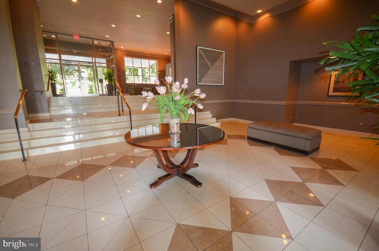 5301 Westbard Cir Unit 320, Bethesda, MD 20816 Condo for Rent in Bethesda, MD