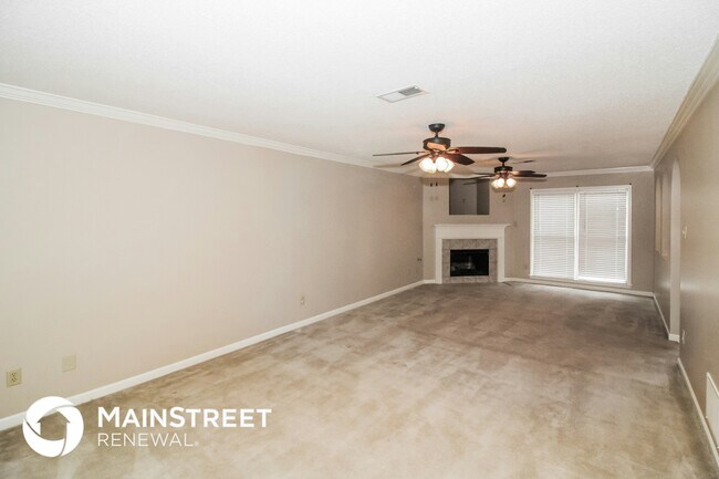 Building Photo - 1990 3 Pines Cove