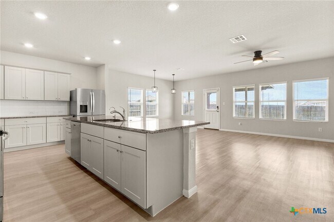 Building Photo - 2473 Moselle Ln