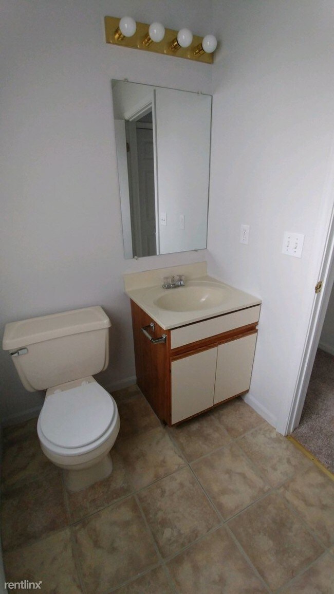 5439 Country Hearth Ln, Grand Blanc, MI 48439 Condo for Rent in Grand