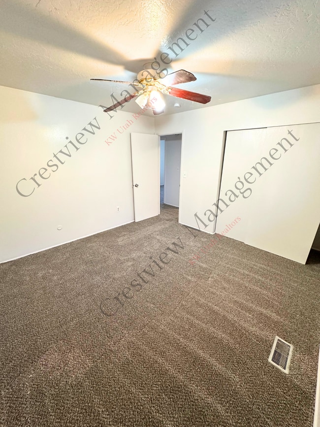 Building Photo - 1214 4700 S