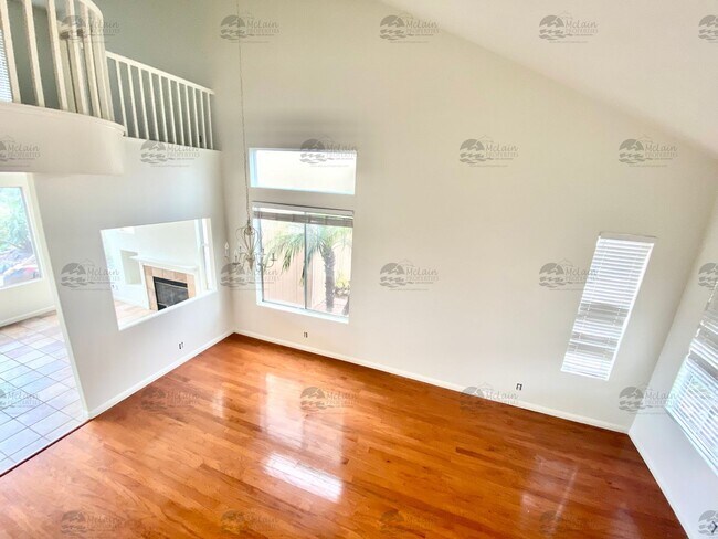 Building Photo - Beautiful 3 bedroom home with AC in The Iv...