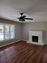 Building Photo - 227 Lakewood Dr