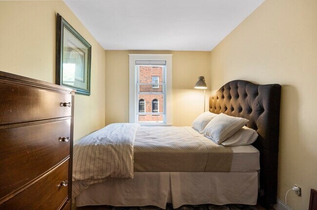 Foto del edificio - 159 W 7th St