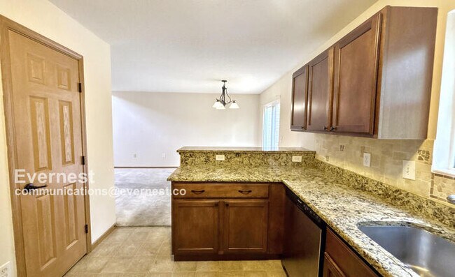 Foto del edificio - 177 Prairie Creek Way