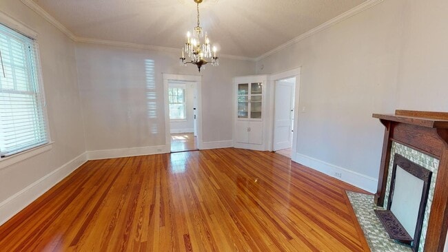 Building Photo - Nice house for rent in the Riverside area!