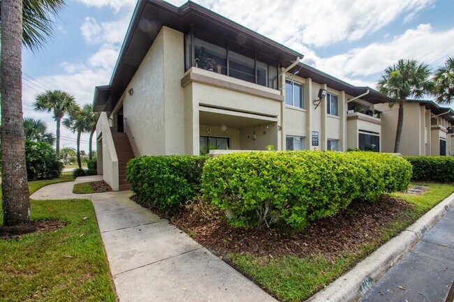 Foto del edificio - 6130 Curry Ford Rd