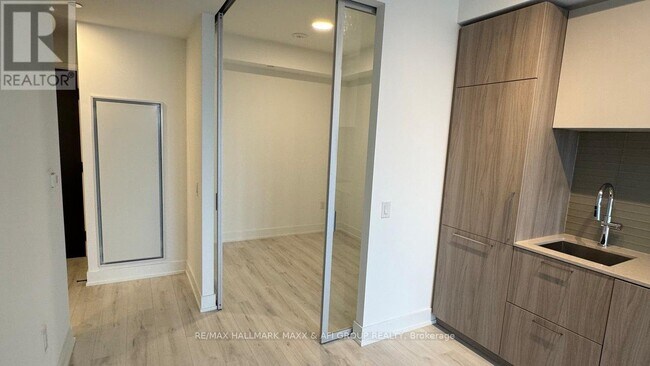 Photo du bâtiment - 36 Olive Ave