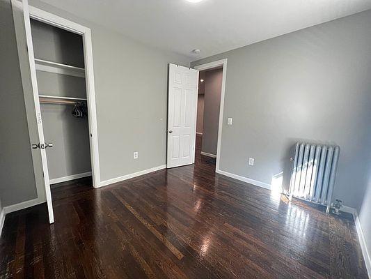 Foto del edificio - 2 bedroom in BRONX NY 10452