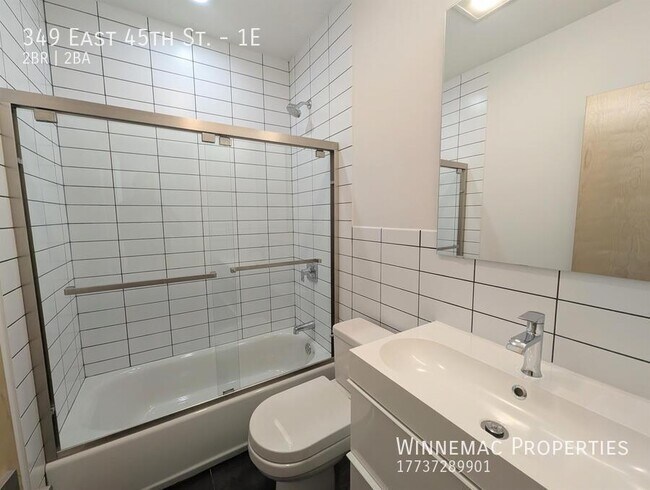 Foto del edificio - 349 E 45th St