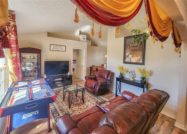 Building Photo - 53 Bannbury Ln