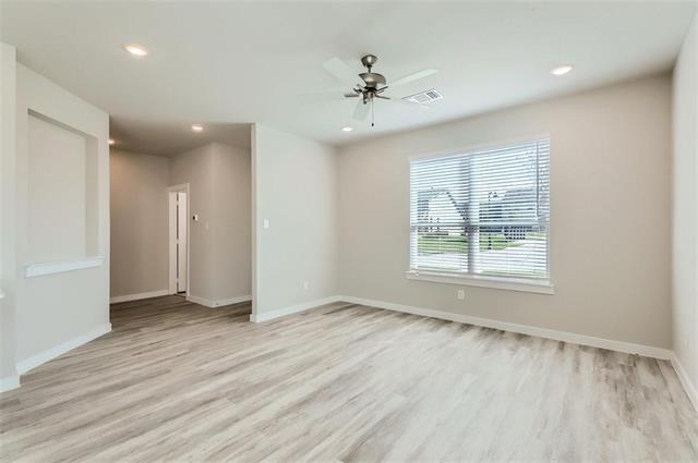 Foto del edificio - 1325 Creekbank Dr