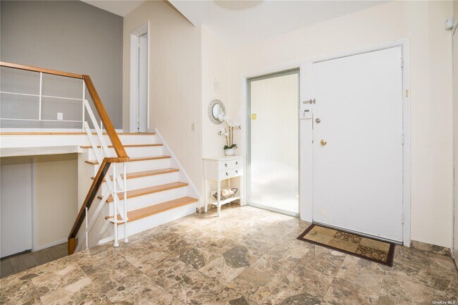 Foto del edificio - 119 Hicks Ln