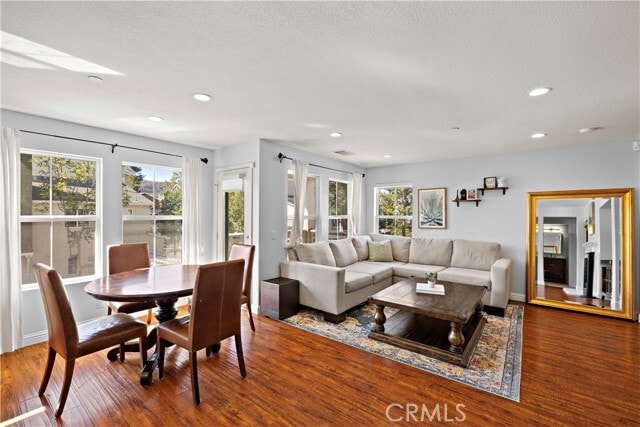 Foto del edificio - 73 Platinum Cir