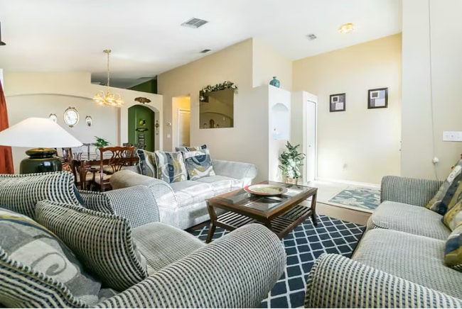 Foto del edificio - 1331 Haden Ln