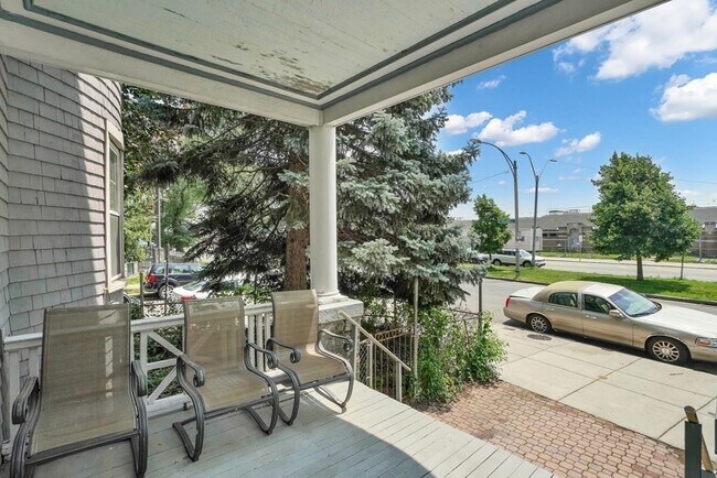 Foto del edificio - 1640 Columbia Rd