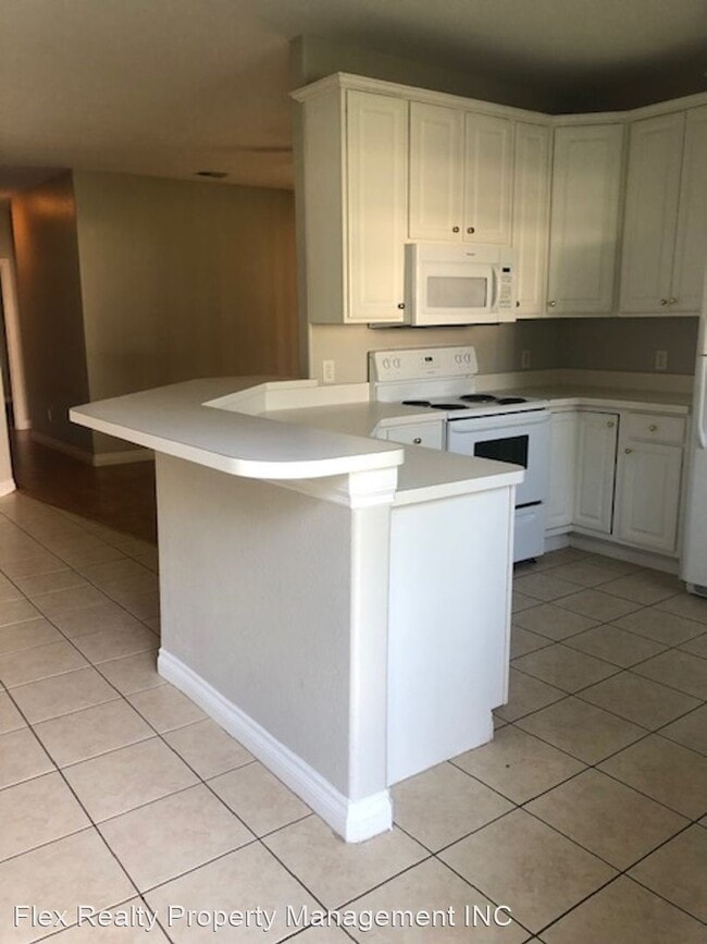 Building Photo - 3 br, 2 bath House - 6421 TRIPLE CROWN LANE
