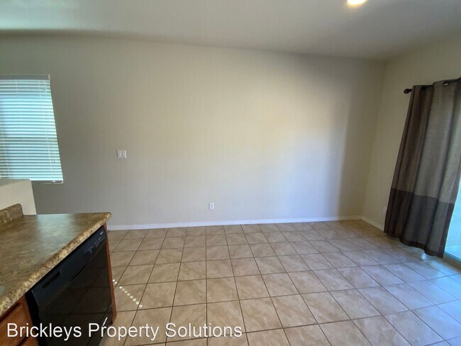 Building Photo - 3 br, 2 bath House - 1737 Chisholm Trl NE