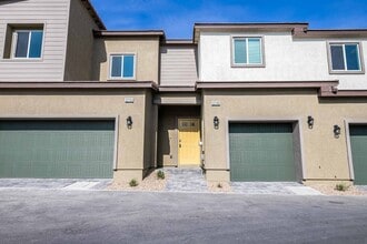 Building Photo - 12749 Epperly St