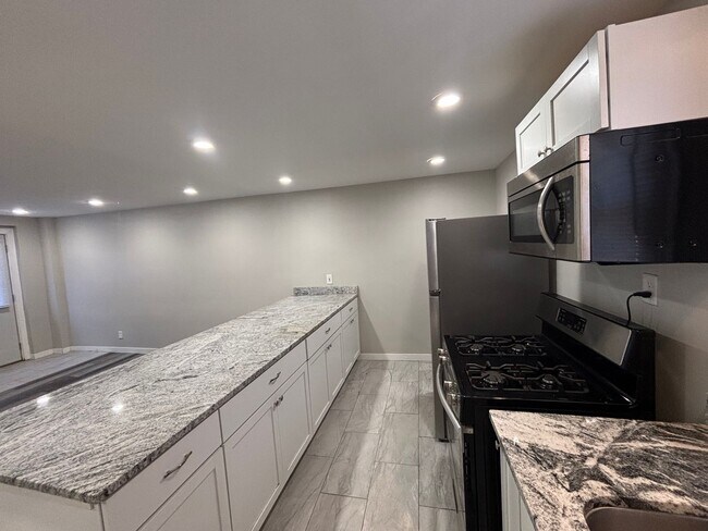 Foto del edificio - 114 1/2-26-22 S 6th St