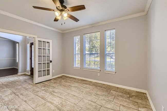 Building Photo - 4 br, 3.5 bath House - 25218 Amberson Circ...