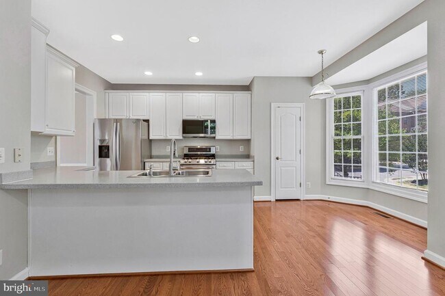 Building Photo - 9546 Lagersfield Cir