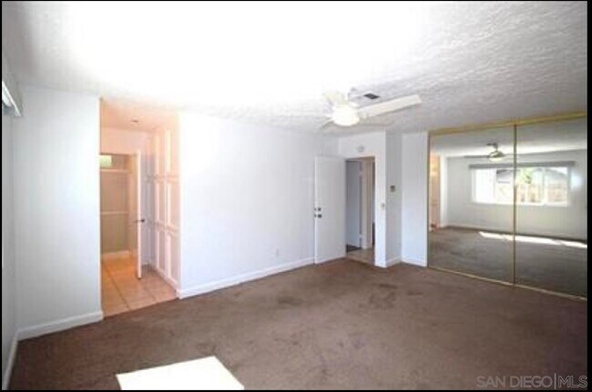 Building Photo - 1125 East Ln
