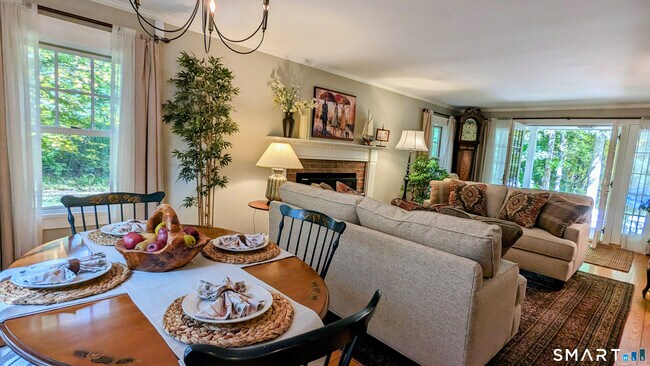 Building Photo - 123 Interlaken Rd