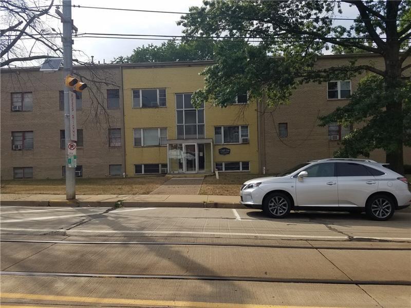 Foto principal - 2222 Broadway Ave