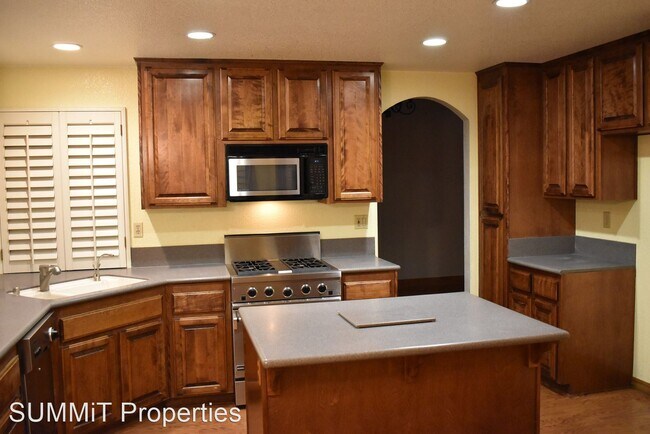 Foto del edificio - 4 br, 3 bath House - 119 Mulrany Court