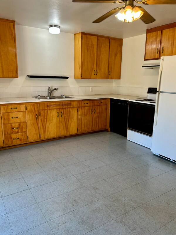 Foto del edificio - 1431 Mill St