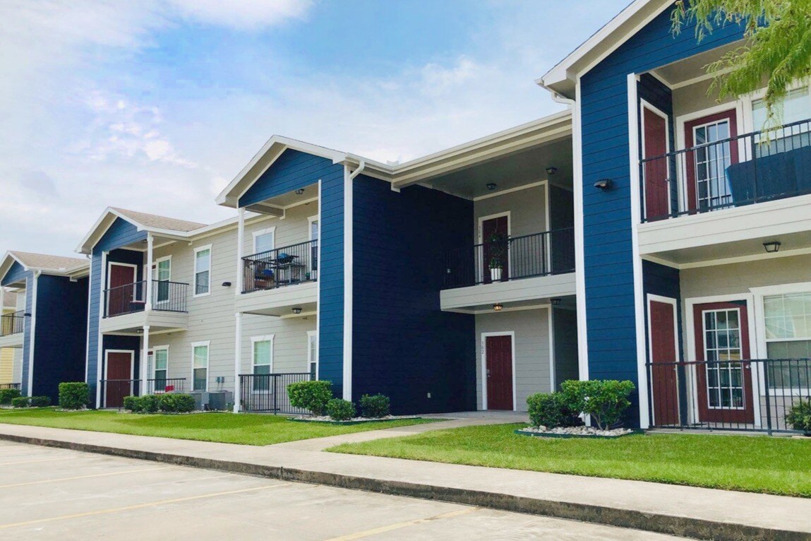 Cypress Bend Village Apartments Beaumont, TX