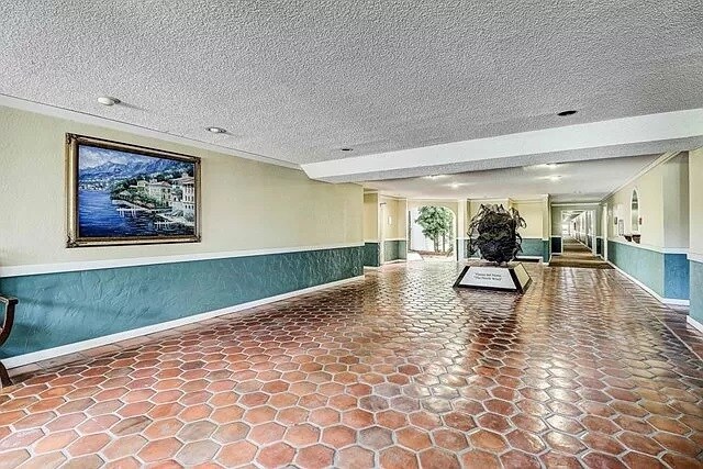 Entrance - 1760 Halford Ave