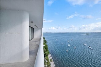Building Photo - 1717 N Bayshore Dr
