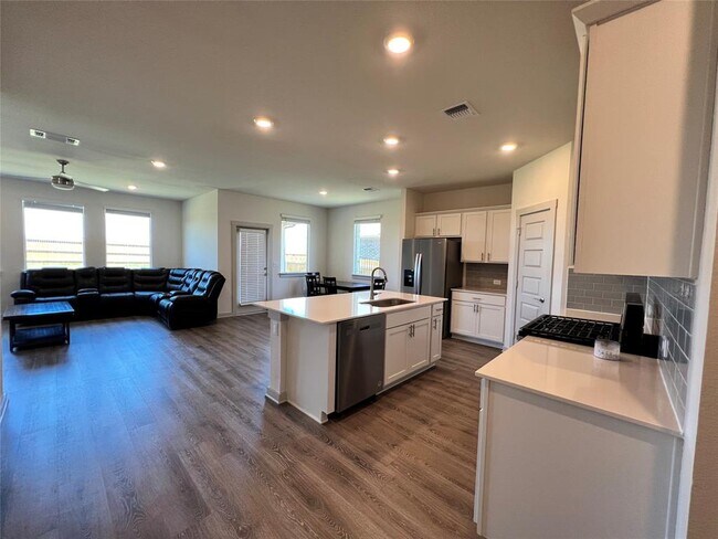 Building Photo - 3602 Overlord Ln