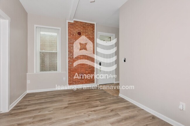 Foto del edificio - 3216 Itaska St