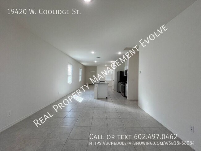 Foto del edificio - COME TOUR TODAY!