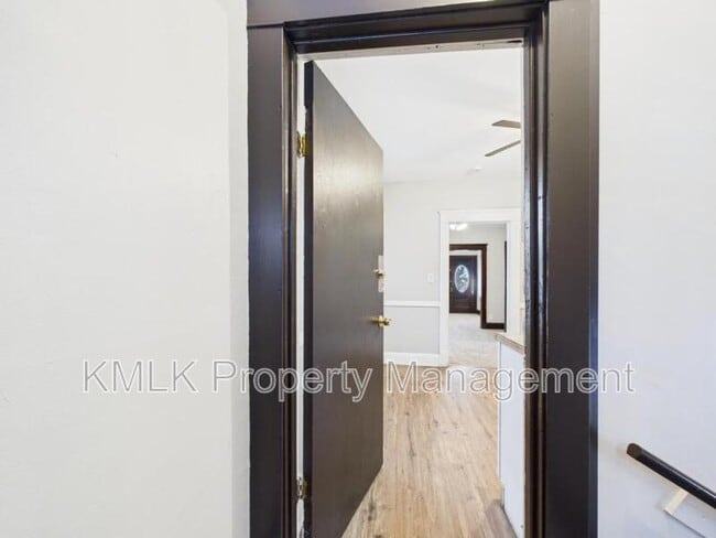 Building Photo - 2997 E 128th St