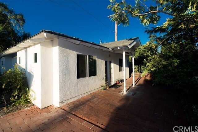 Building Photo - 2211 S Lincoln Ave