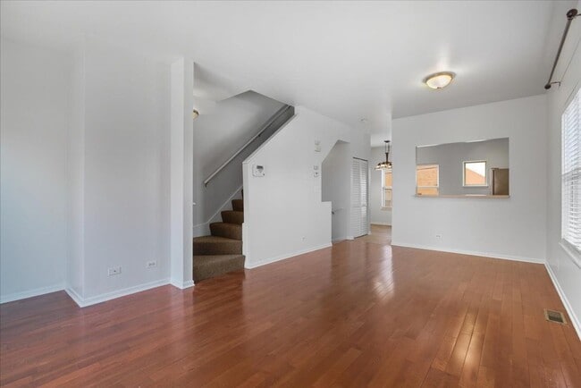 Foto del edificio - 4530 S Woodlawn Ave