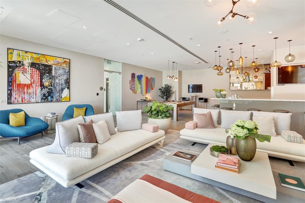 Foto principal - 2 br, 2 bath Condo - 650 NE 32nd St Unit 3306