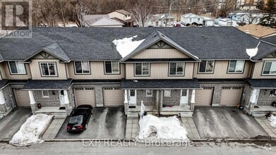 Building Photo - 19 Nottingham Ct