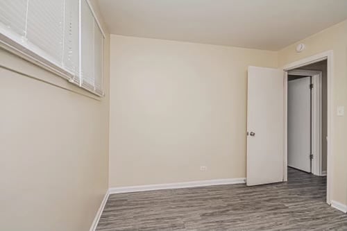 Foto del edificio - 517 N Biermann Ave